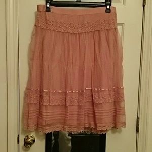 Lined lace skirt